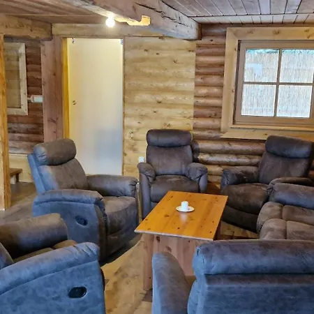 度假居 Srubova Tis *