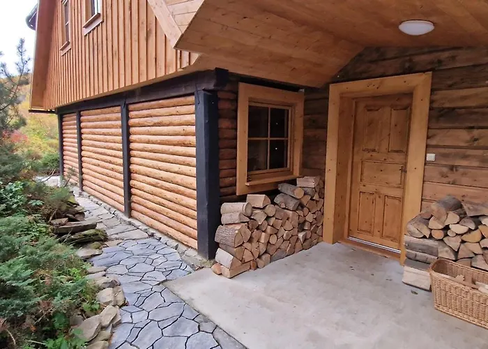 Feriehus Srubova Tis *